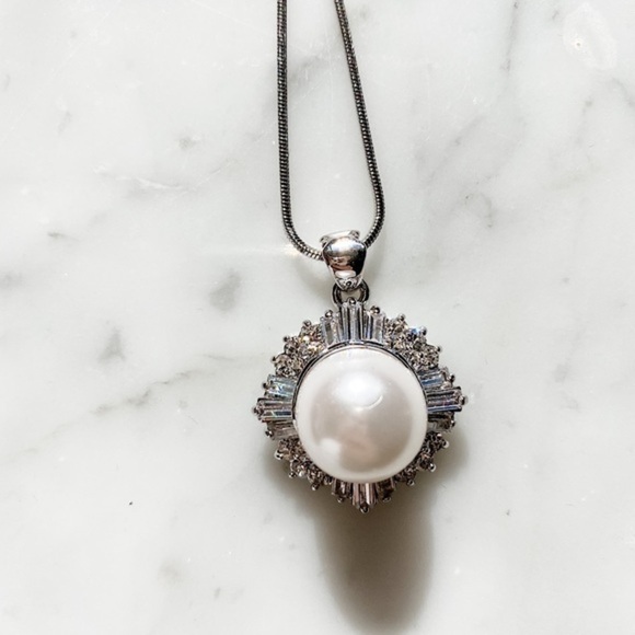 SILVER CZ Pearl Pendant Necklace - Picture 1 of 5